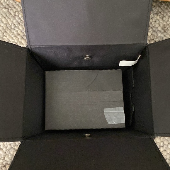 New Edu perfume Shanghai in original gift box - Picture 7 of 7